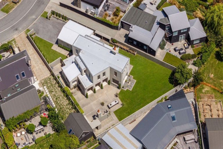 Photo of property in 17 Fox's Terrace, Arrowtown, 9302