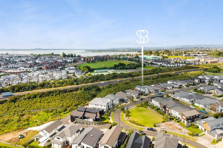 Photo of property in 45 Makete Crescent, Hobsonville, Auckland, 0618