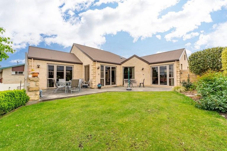 Photo of property in 23 Chateau Close, Gleniti, Timaru, 7910