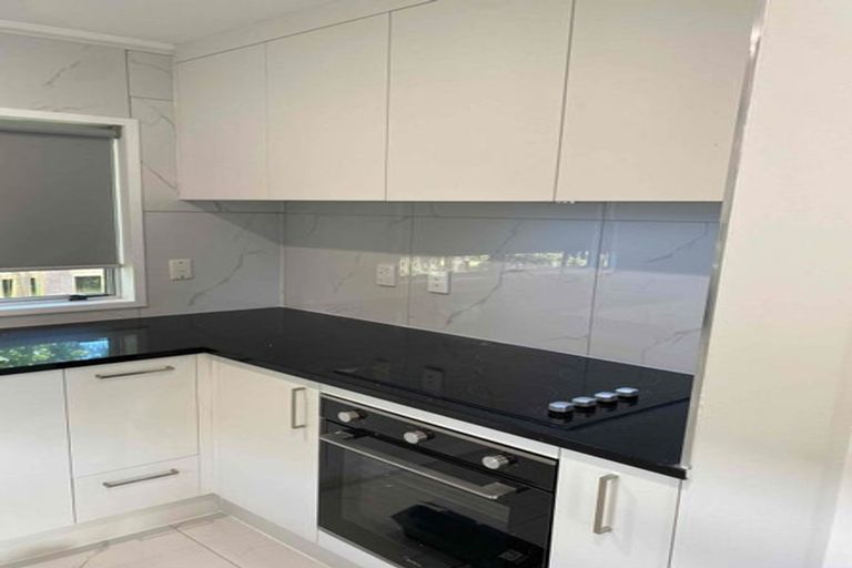 Photo of property in 4 Northall Road, New Lynn, Auckland, 0600