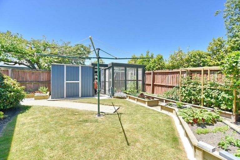 Photo of property in 6 Melford Close, Rangiora, 7400