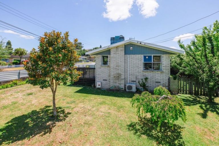 Photo of property in 2 Newcastle Road, Dinsdale, Hamilton, 3204