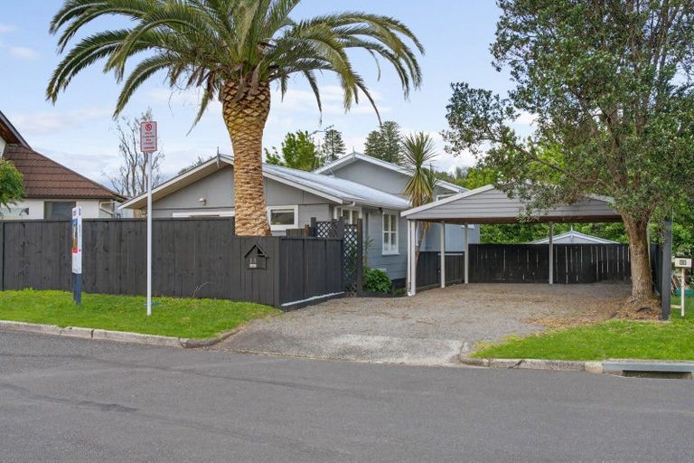 Photo of property in 25 Glenn Terrace, Otumoetai, Tauranga, 3110