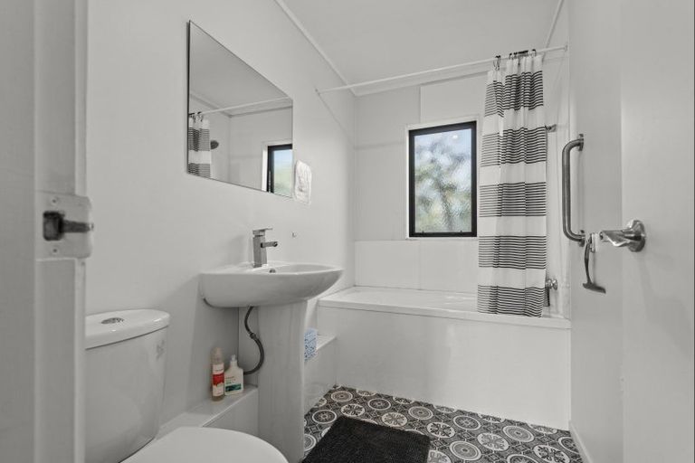 Photo of property in 69 Polson Hill Drive, Aokautere, Palmerston North, 4471