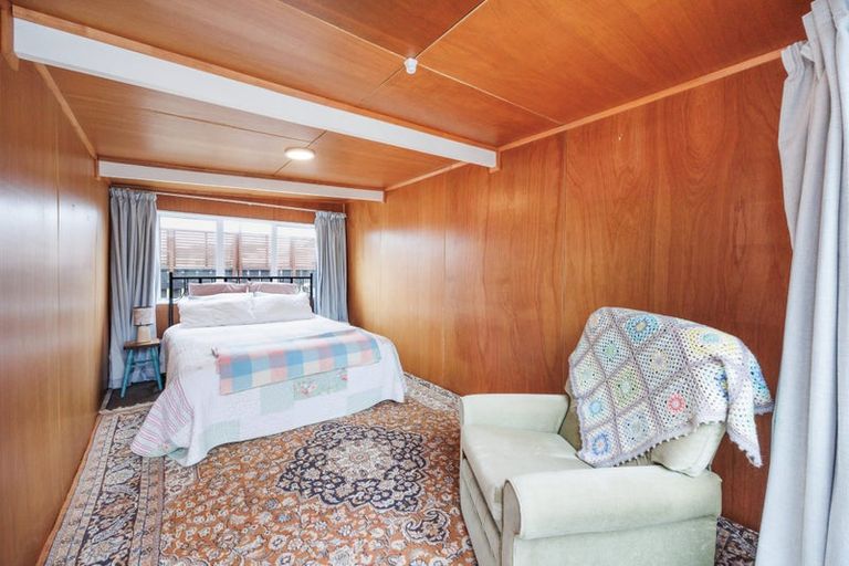 Photo of property in 16 Chrystal Street, Foxton Beach, Foxton, 4815