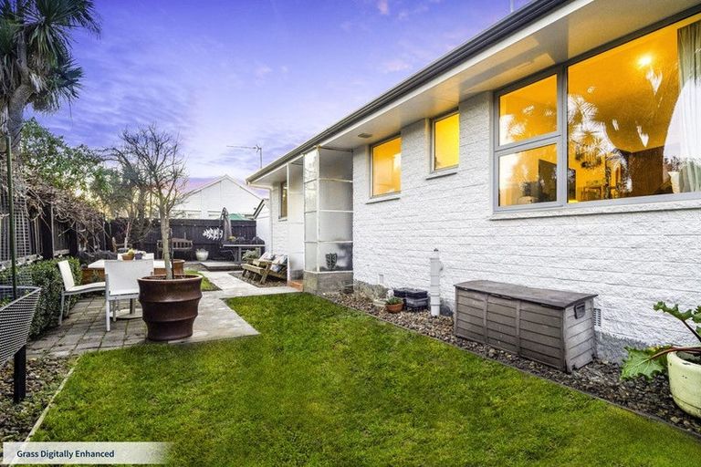 Photo of property in 1/42a Saint Martins Road, Saint Martins, Christchurch, 8022