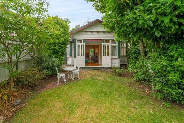 Photo of property in 194 Collingwood Street, Nelson, 7010