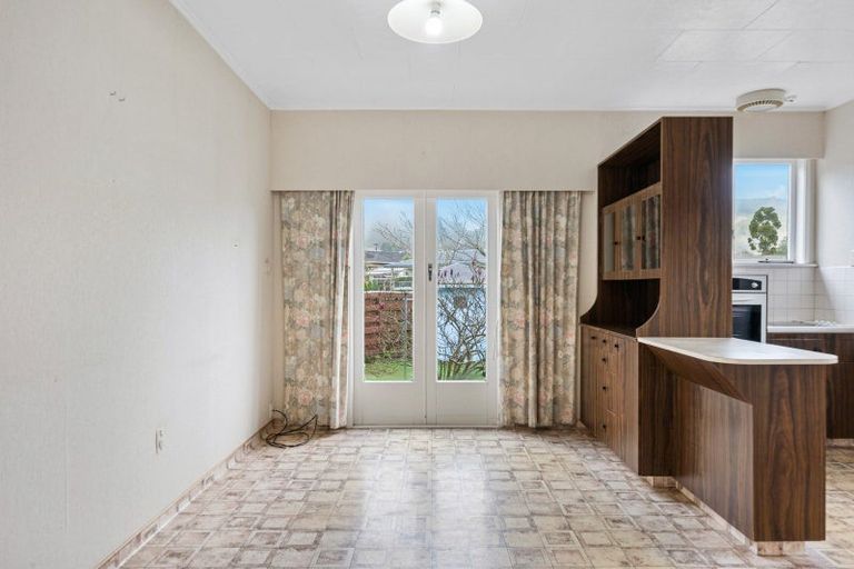 Photo of property in 4 Milton Street, Stokes Valley, Lower Hutt, 5019