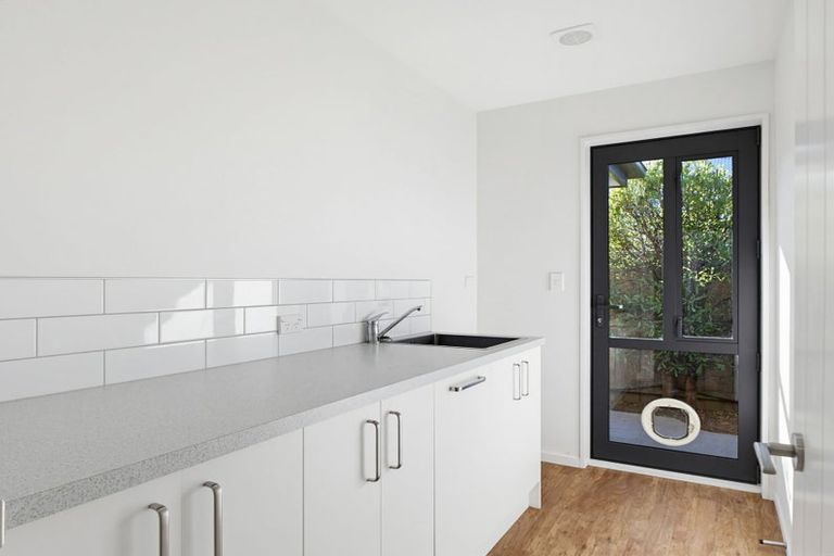 Photo of property in 6 Denton Street, Amberley, 7410