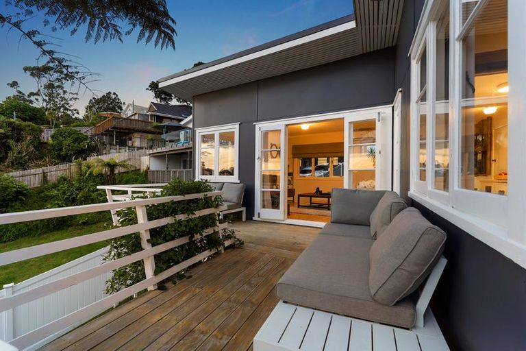 Photo of property in 207 Wade River Road, Wade Heads, Whangaparaoa, 0932