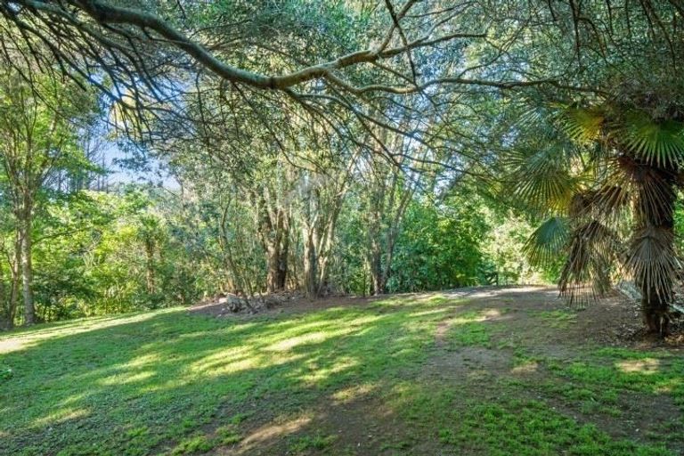 Photo of property in 11 Ron Wyatt Lane, Waiuku, 2123