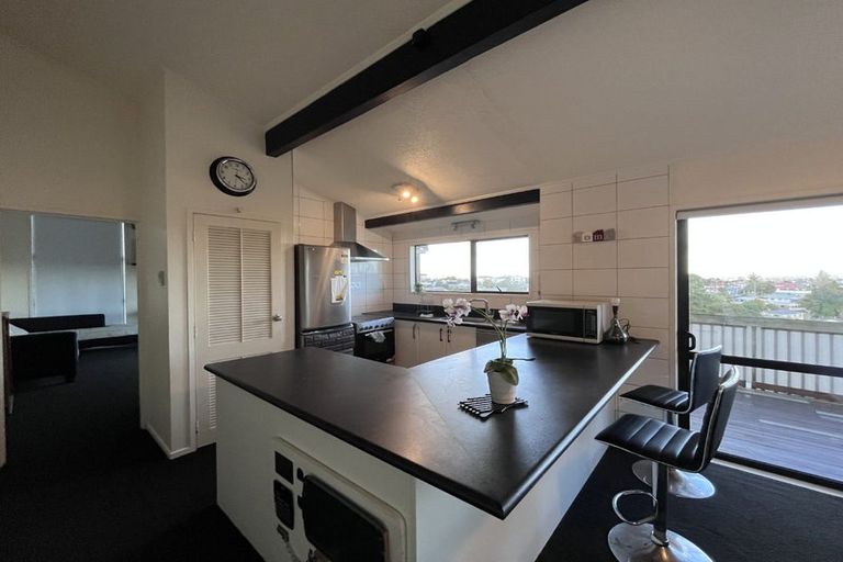 Photo of property in 14 Glendhu Road, Bayview, Auckland, 0629