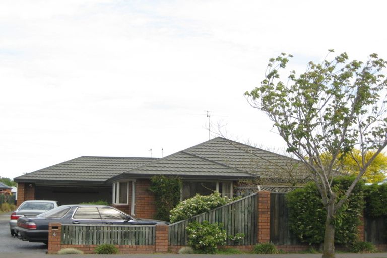 Photo of property in 4 Daniels Road, Redwood, Christchurch, 8051