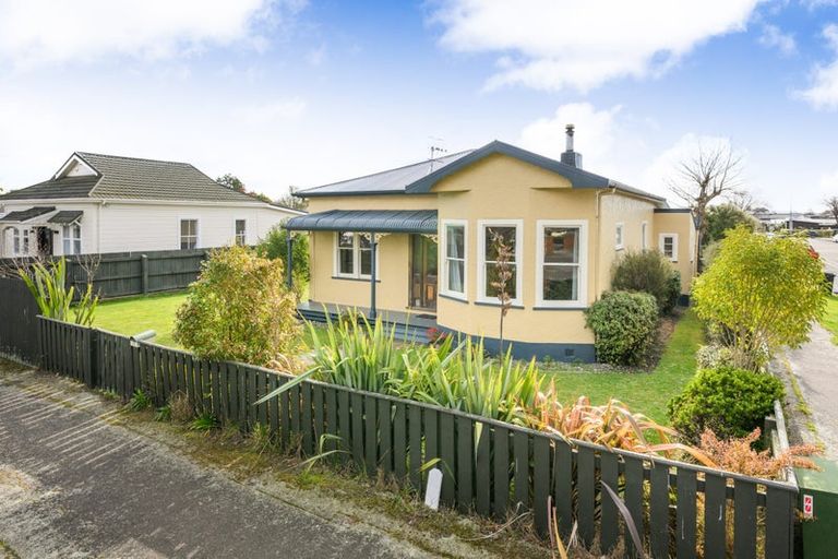 Photo of property in 17 Douglas Street, West End, Palmerston North, 4412