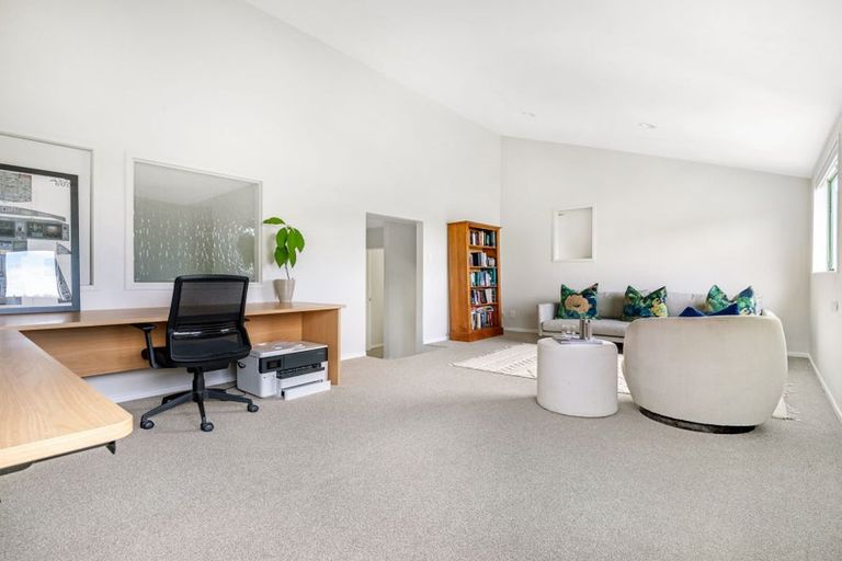 Photo of property in 1/62 Stapleford Crescent, Browns Bay, Auckland, 0630