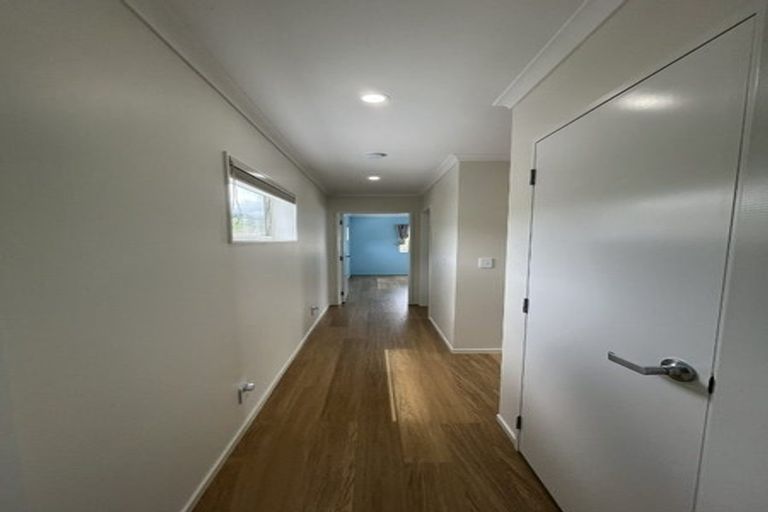 Photo of property in 37 Stockport Grove, Churton Park, Wellington, 6037
