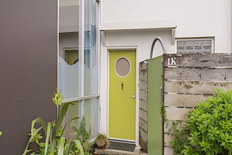 Photo of property in Qba Apartments, 1k/51 Webb Street, Mount Cook, Wellington, 6011