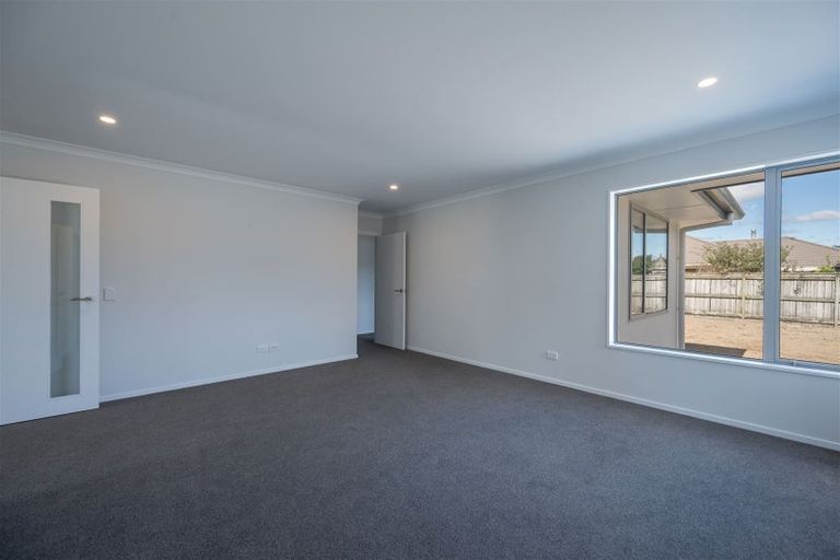 Photo of property in 6 Lassen Place, Stoke, Nelson, 7011