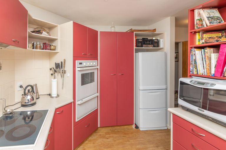 Photo of property in 2 Pentavon Lane, Avonhead, Christchurch, 8042