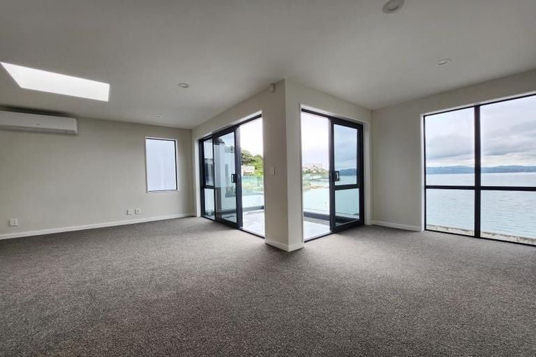 Photo of property in 148u8 Evans Bay Parade, Roseneath, Wellington, 6021