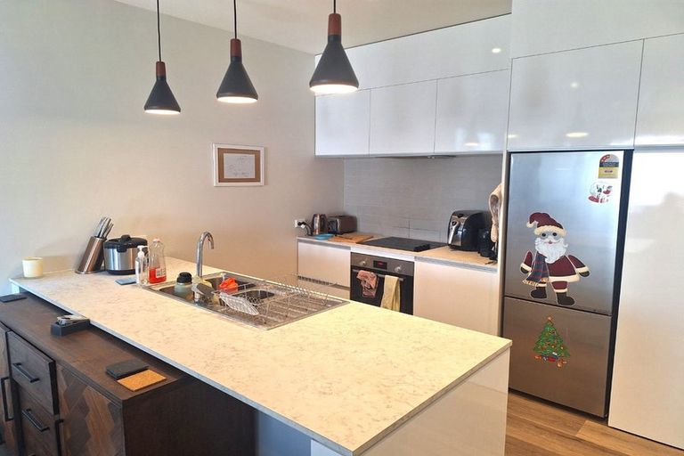 Photo of property in 18/6u Oswald Crescent, Paparangi, Wellington, 6037