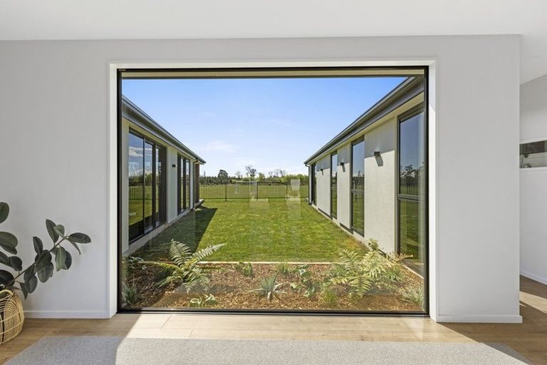 Photo of property in 69 Te Hurunui Drive, Pegasus, 7612