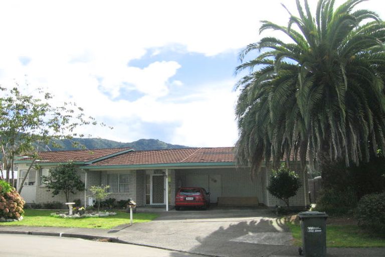 Photo of property in 7 Snell Grove, Clouston Park, Upper Hutt, 5018