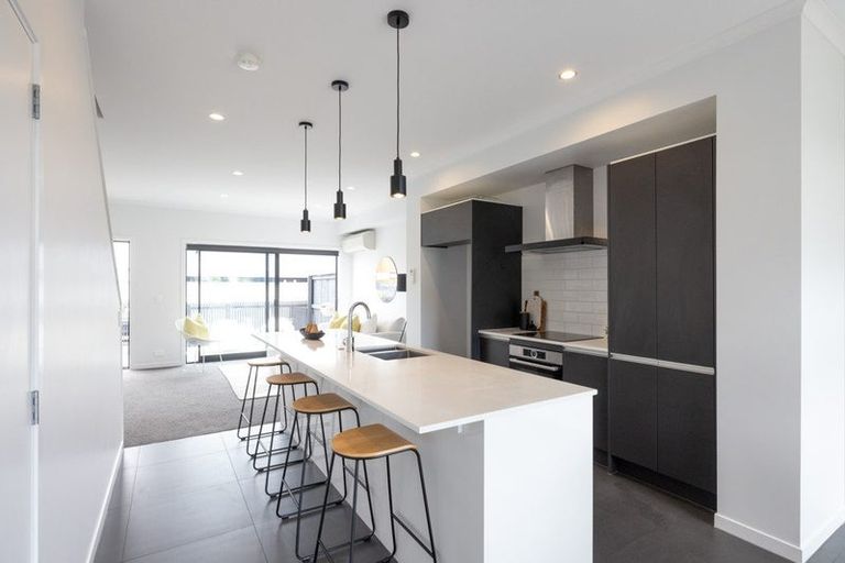 Photo of property in 10 Alexander Willis Crescent, Hobsonville, Auckland, 0616