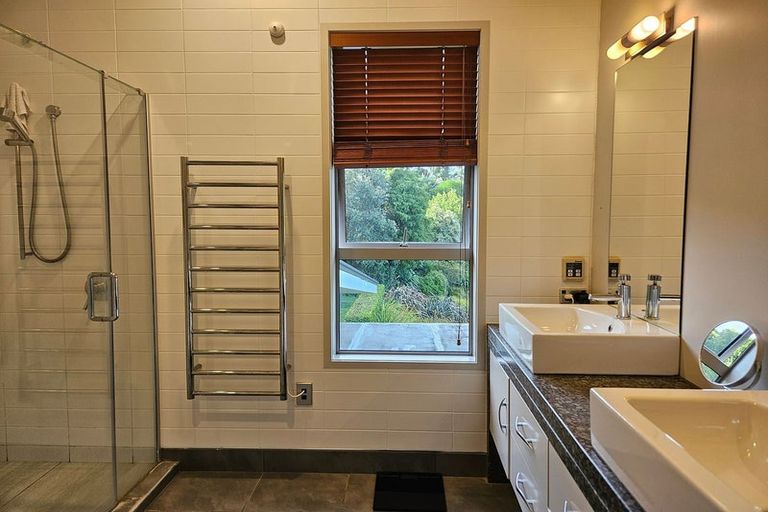 Photo of property in 41 Hikanui Drive, Havelock North, 4130