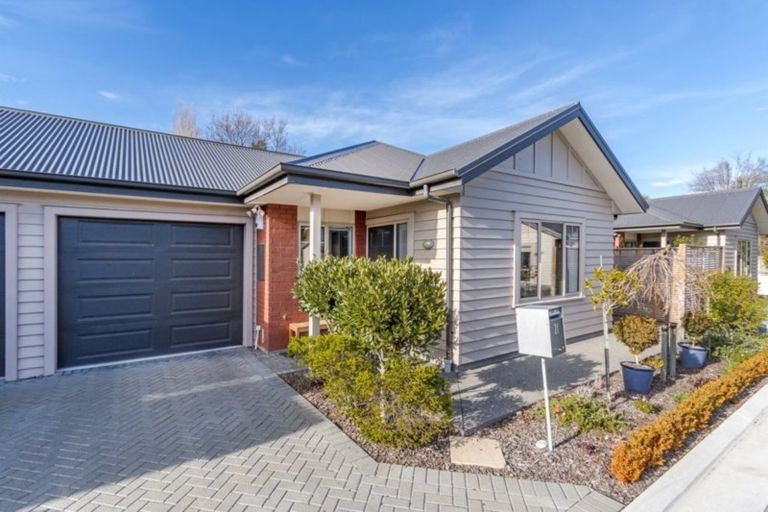 Photo of property in 21 Streamside Court, Woolston, Christchurch, 8062
