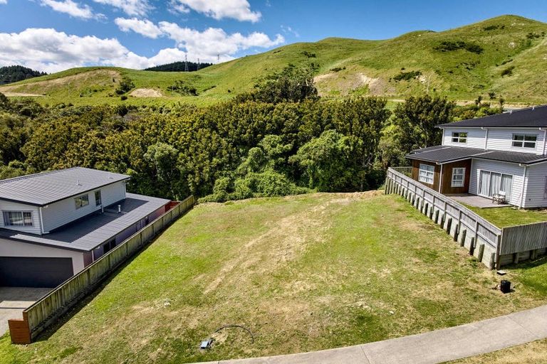 Photo of property in 13 Crompton Avenue, Churton Park, Wellington, 6037