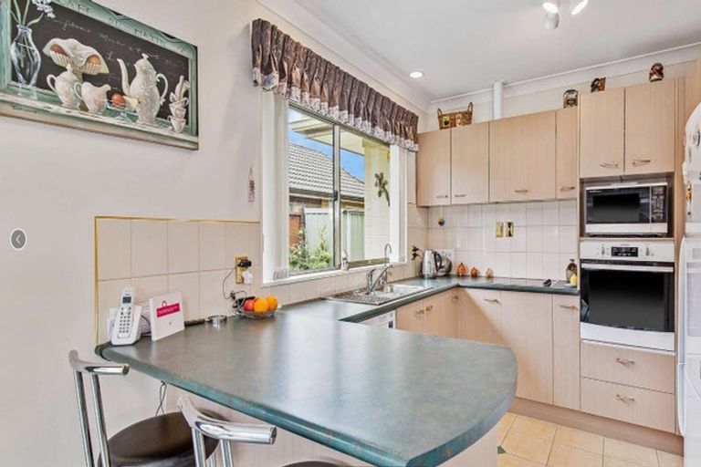 Photo of property in 26 Taka Street, Takanini, 2112