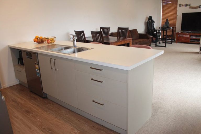 Photo of property in 6 Air Race Lane, Halswell, Christchurch, 8025