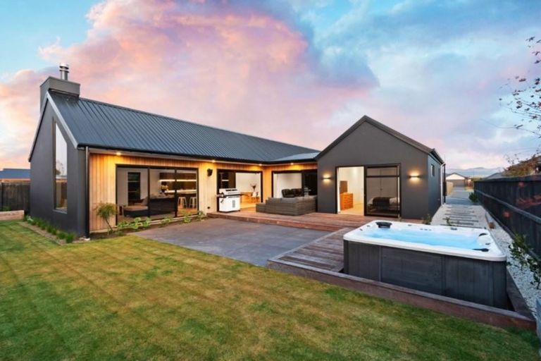 Photo of property in 14 Farthing Drive, Prebbleton, 7604