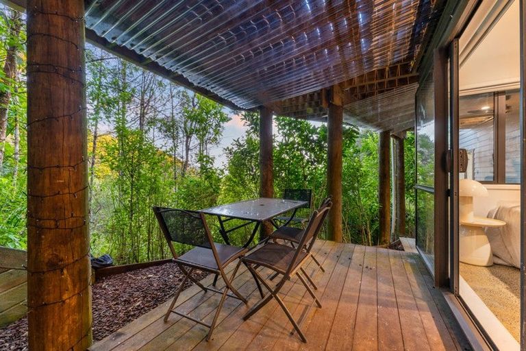 Photo of property in 339 Ridge Road, Paremoremo, Albany, 0793