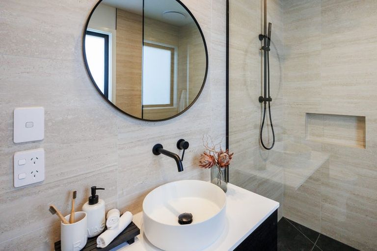 Photo of property in 47 Ashford Avenue, Hokowhitu, Palmerston North, 4410