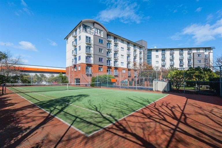 Photo of property in 6l/17 Crown Lynn Place, New Lynn, Auckland, 0600