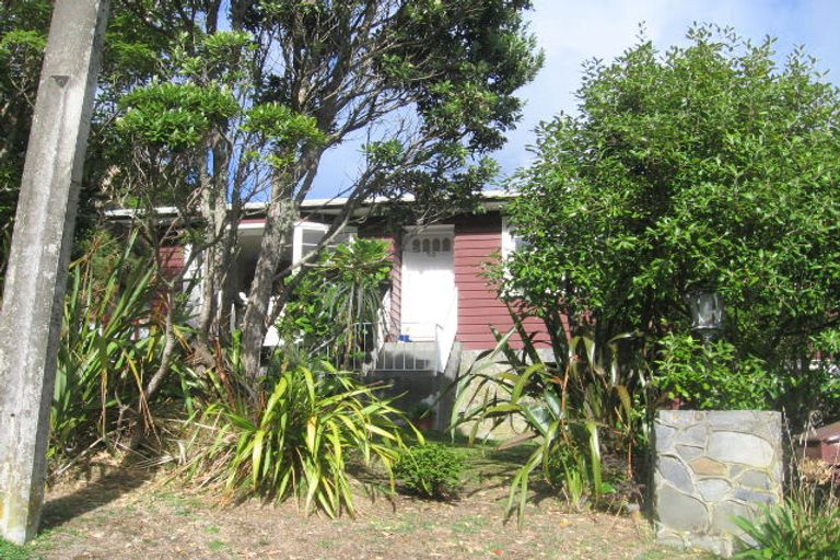 Photo of property in 50 Collier Avenue, Karori, Wellington, 6012