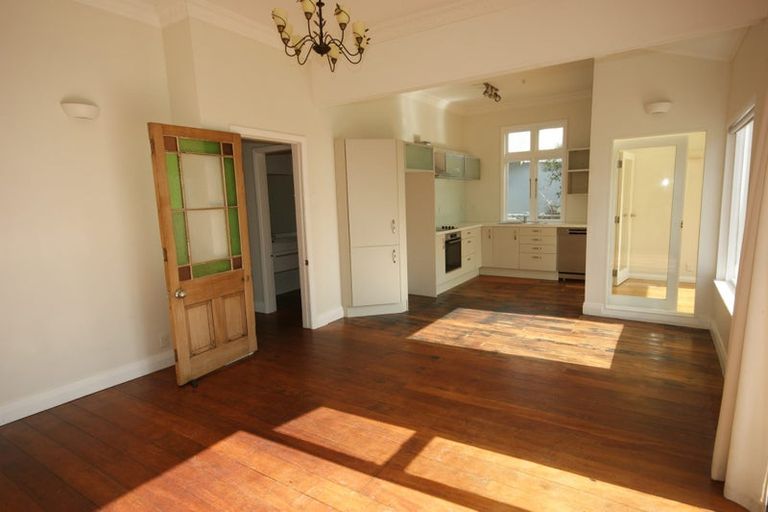 Photo of property in 20 Lyall Parade, Lyall Bay, Wellington, 6022