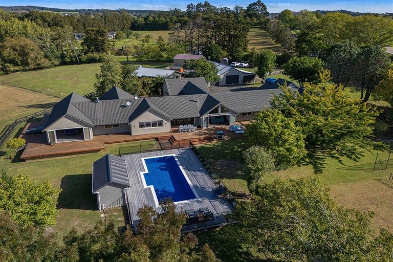 Photo of property in 346 Ireland Road, Waitoki, Kaukapakapa, 0871