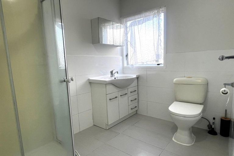 Photo of property in 11 Tyndrum Place, Highland Park, Auckland, 2010