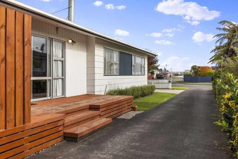 Photo of property in 34 Kamahi Avenue, Hawera, 4610