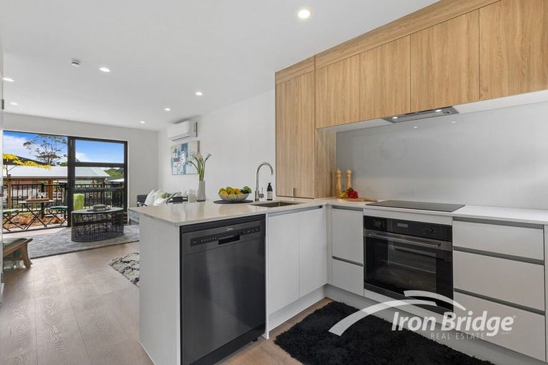 Photo of property in 51 Jabuka Street, Glen Eden, Auckland, 0602