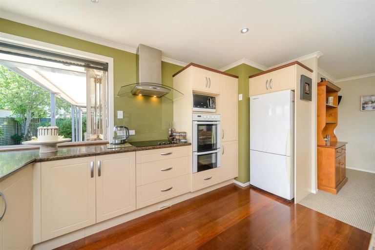 Photo of property in 39 Pukepapa Road, Marton, 4710