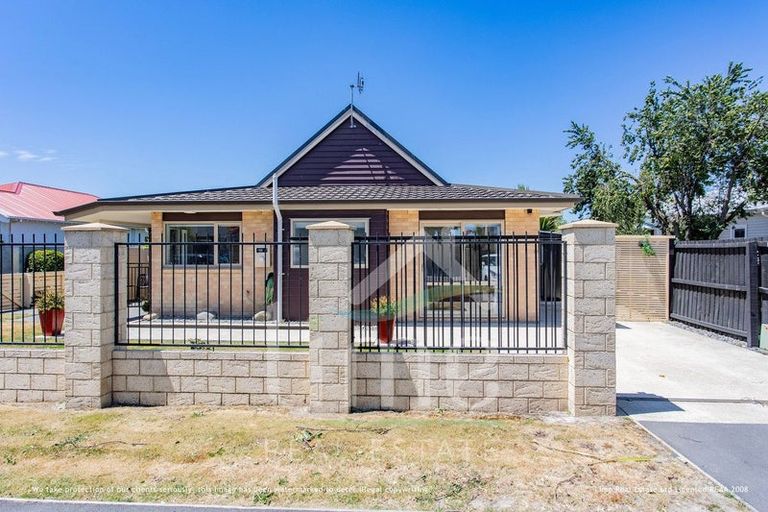 Photo of property in 3 Reeves Road, Rangiora, 7400