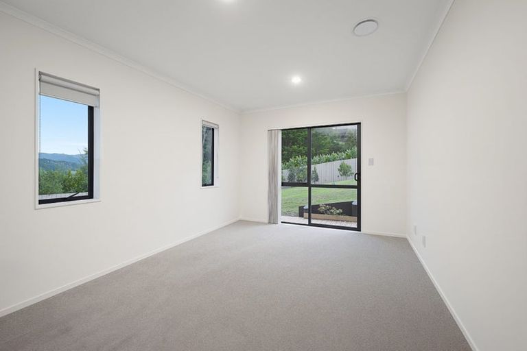 Photo of property in 104 San Marino Drive West, Henderson, Auckland, 0612