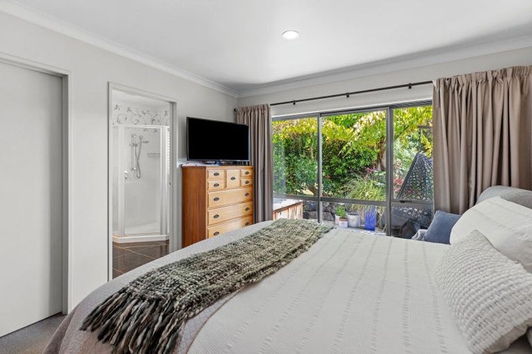 Photo of property in 18 Ko Place, Pyes Pa, Tauranga, 3112