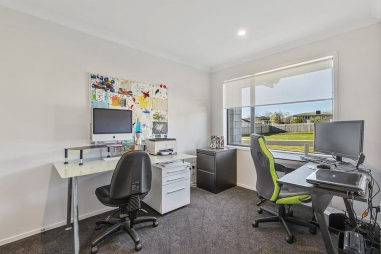 Photo of property in 11 Glory Way, Buckland, Pukekohe, 2677