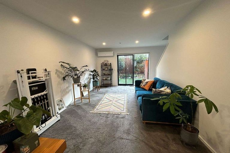 Photo of property in 5/79 Taikata Road, Te Atatu Peninsula, Auckland, 0610