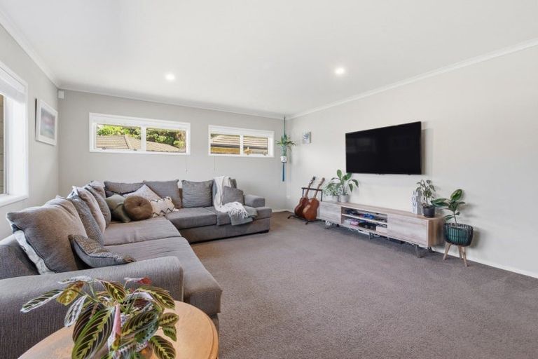 Photo of property in 11 Barometer Way, Pyes Pa, Tauranga, 3112